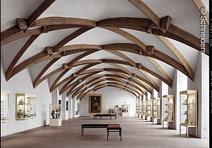 Residenz, Ansbach, Gotische Halle mit Porzelllansammlung